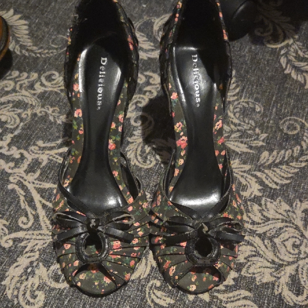 Delicious Black Floral Women's Shoes